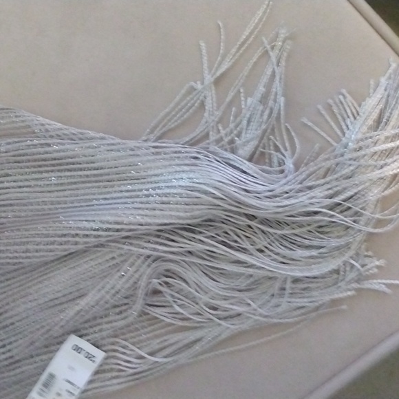 Dressbarn Holiday Silver Scarf NWT - Picture 5 of 6